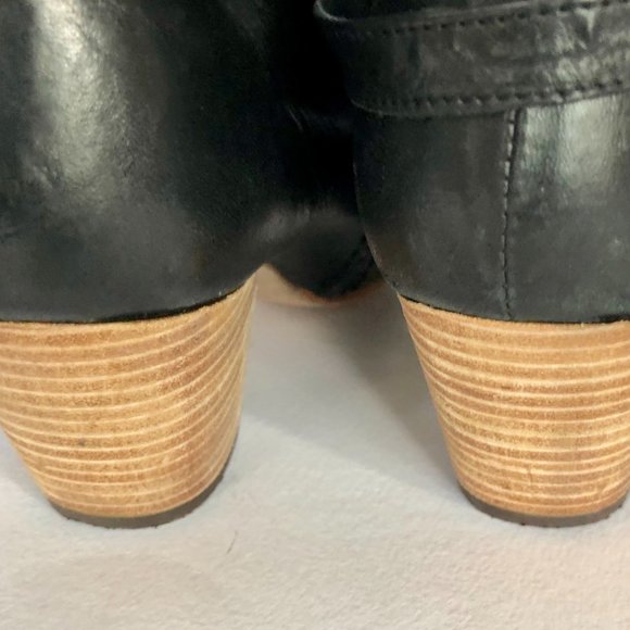 EUC By Hudson Handmade Booties w/Ties Size 7 - Picture 5 of 6